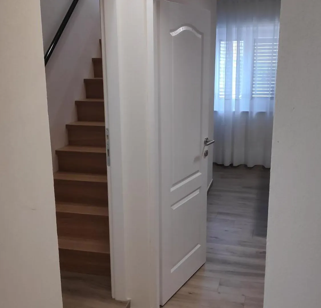 Perina Hiza Apartment Barban